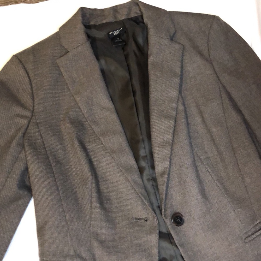 Business Pantsuit - Picture 3 of 4
